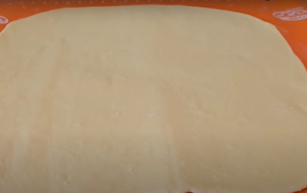 Буцики з бринзою та салом: старовинний рецепт ситної української закуски з відео